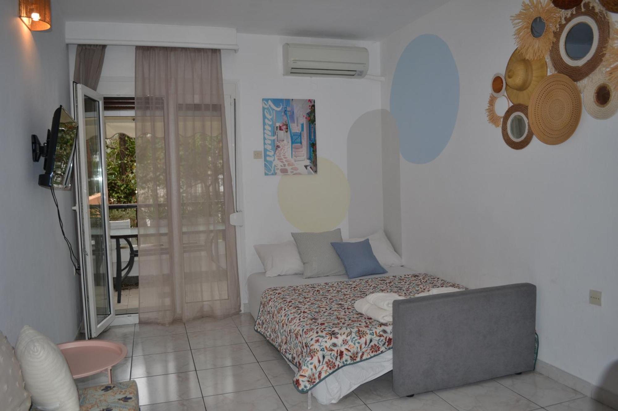 Evaliana Seaside Apartment Палеон-Цифликион Экстерьер фото